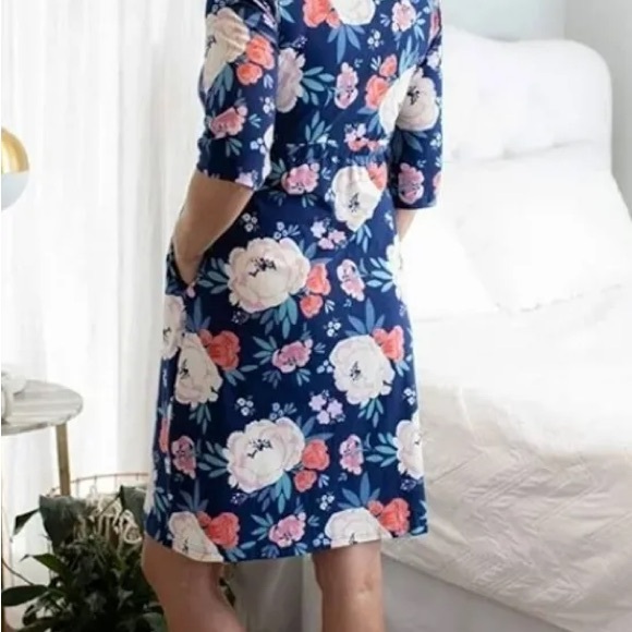 Floral Recovery Robe - Picture 3 of 3